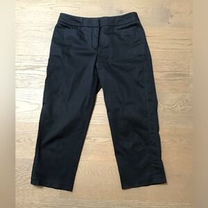 Womens dark navy capri.
